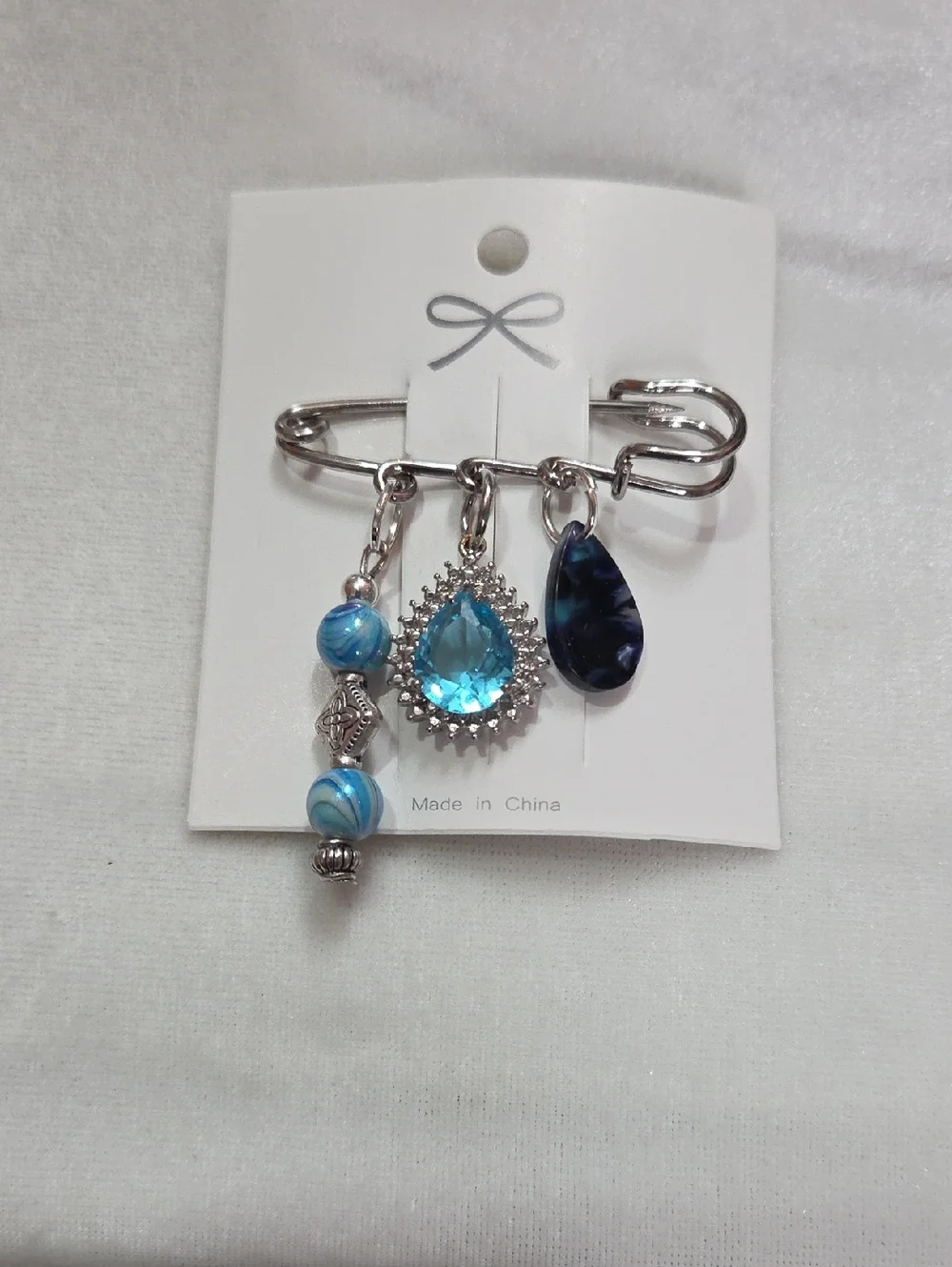 Hand Crafted Kilt Pin Brooch Elegant Beads Retro Vintage Style Unique Trendy